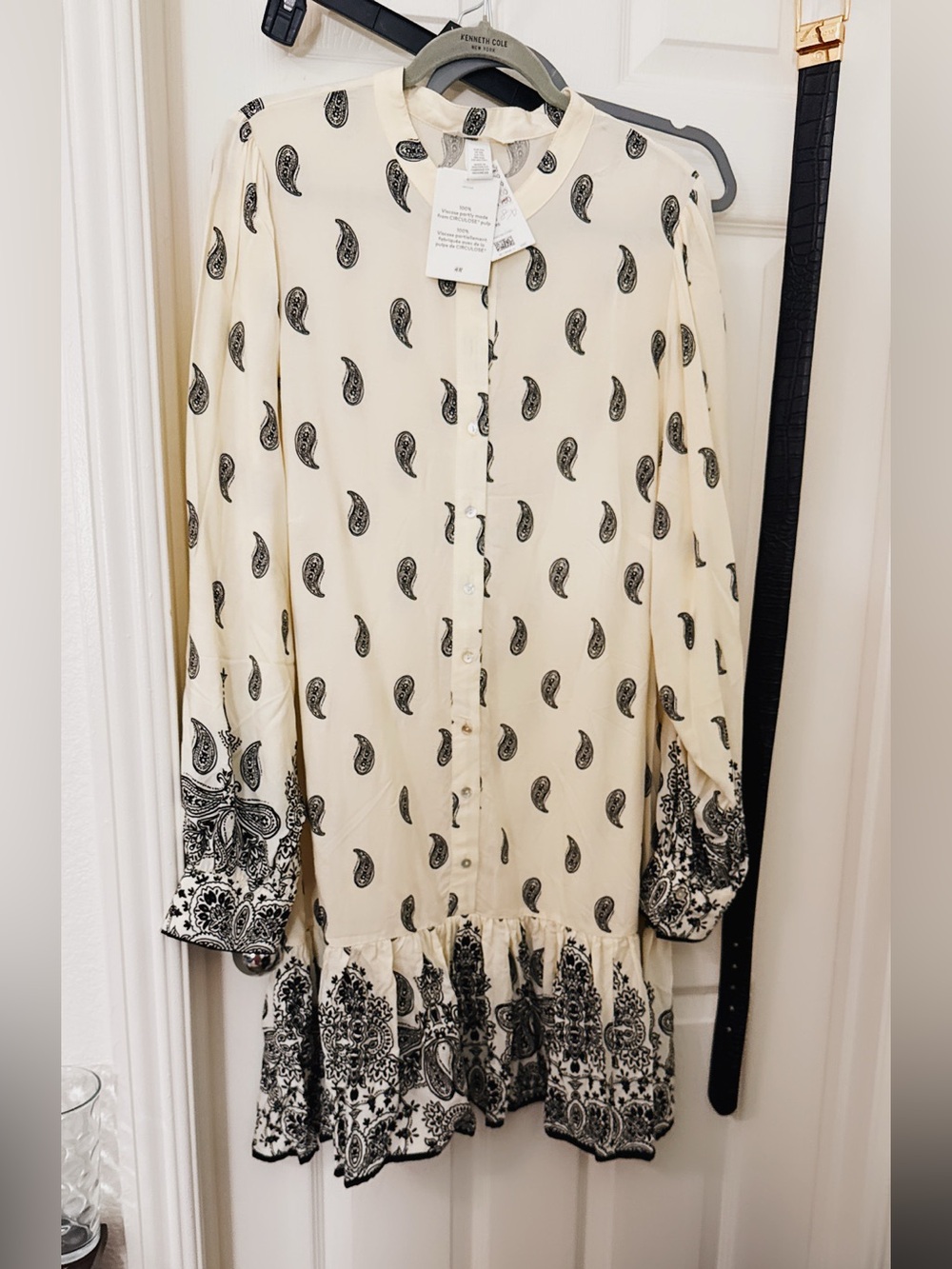 H&M Cream and Black Paisley Button-Front Tunic dress